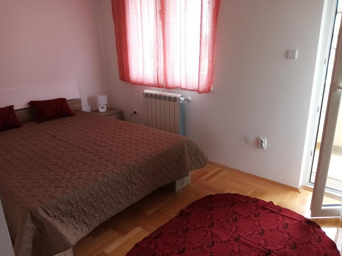 Apartman Maca Пирот Экстерьер фото